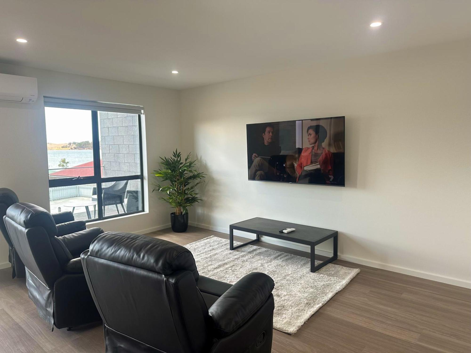 Eastcoaster Tasmania Hotel Орфърд Екстериор снимка