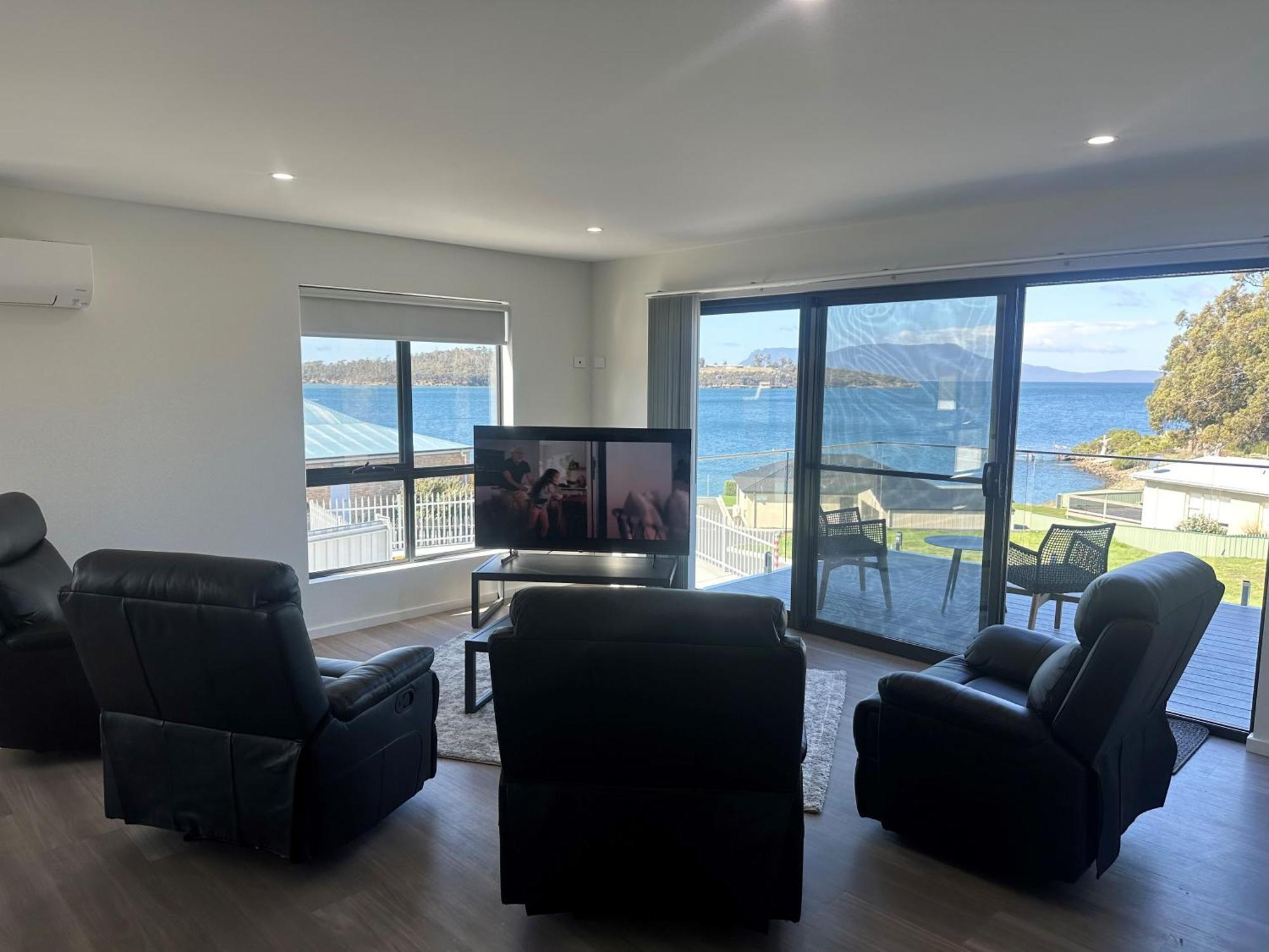 Eastcoaster Tasmania Hotel Орфърд Екстериор снимка