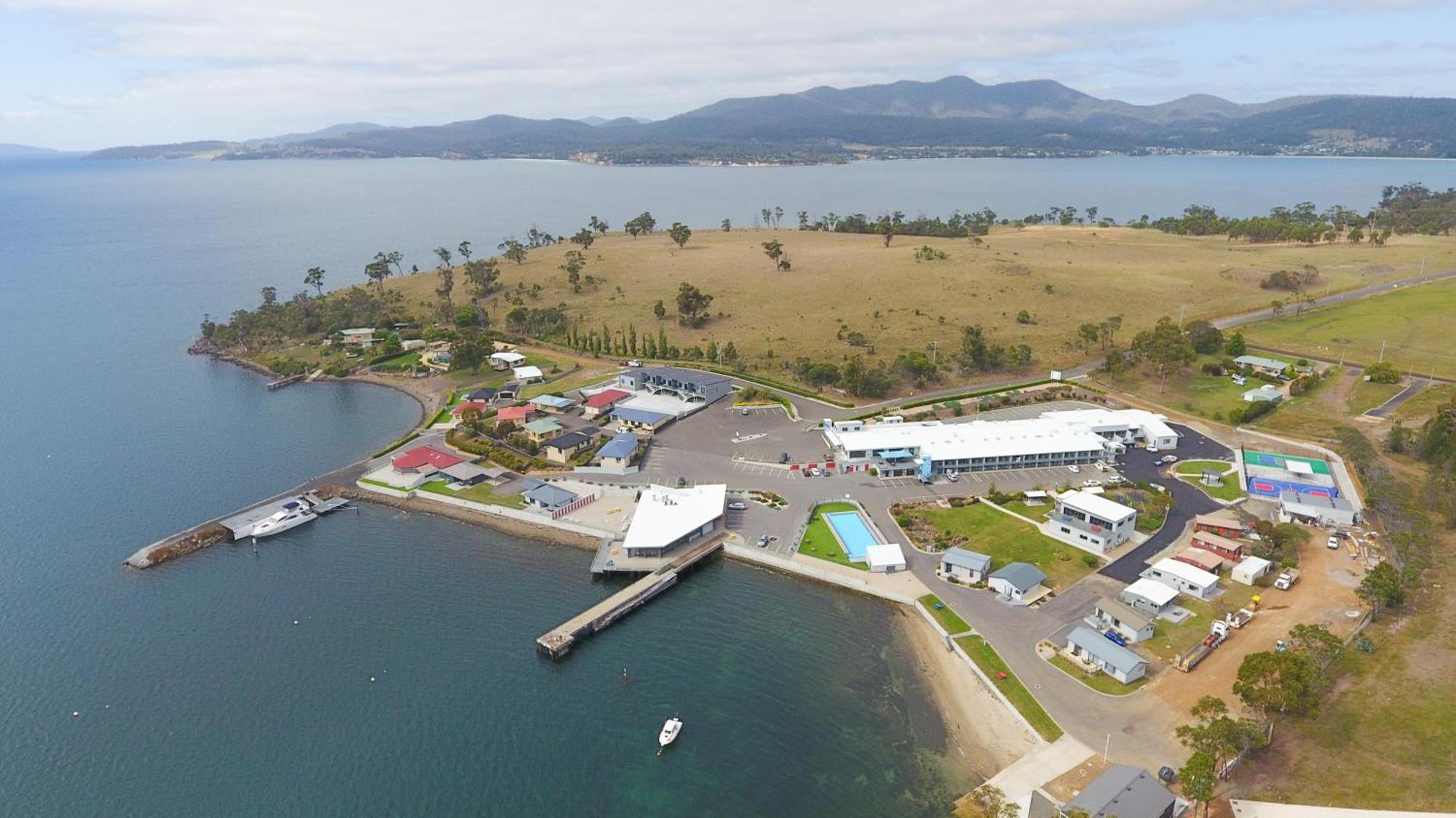 Eastcoaster Tasmania Hotel Орфърд Екстериор снимка